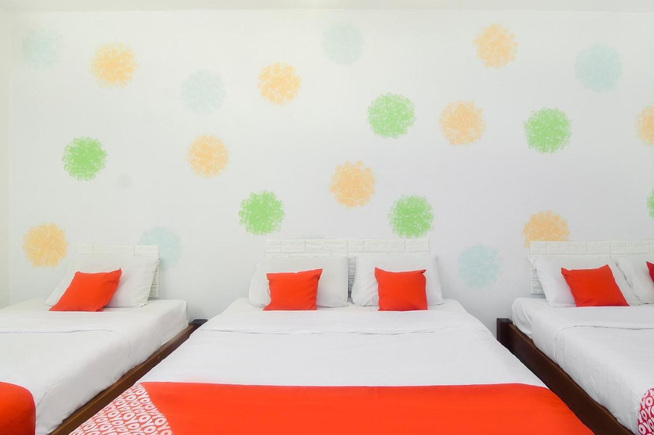 Oyo 44034 Furama Lodging House Кучинг Екстериор снимка