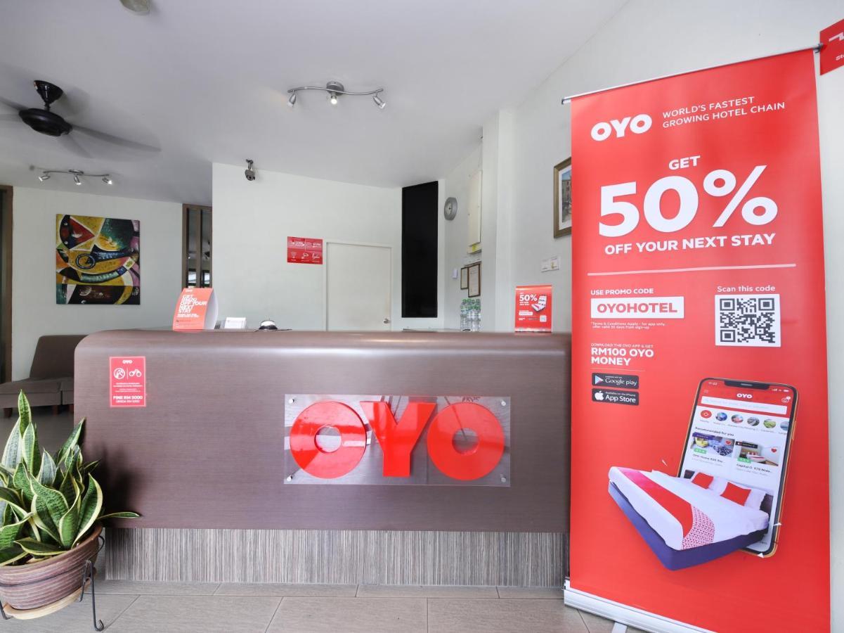 Oyo 44034 Furama Lodging House Кучинг Екстериор снимка